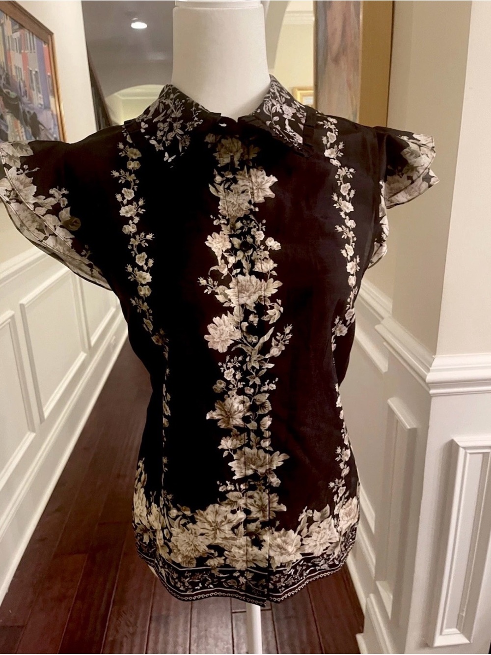 Alice + Olivia Free Falling Floral Martel Flutter Sleeve Blouse NWT Large